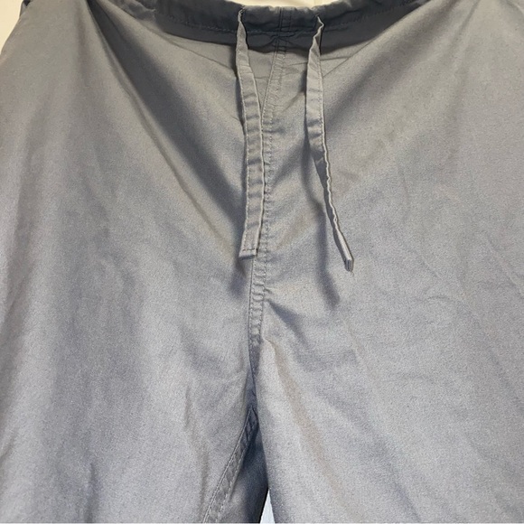 Natural Uniforms Gray Medium Solid V-Neck Scrub Set Medical Scrub Tops Pants - Picture 16 of 16